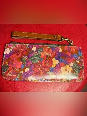 NWOT Patricia Nash floral leather wristlet